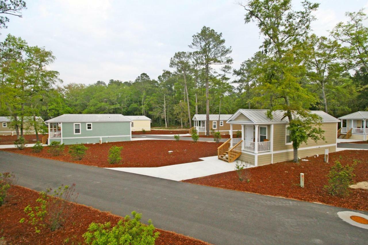 Live Oak Landing Hotel Freeport Exterior photo